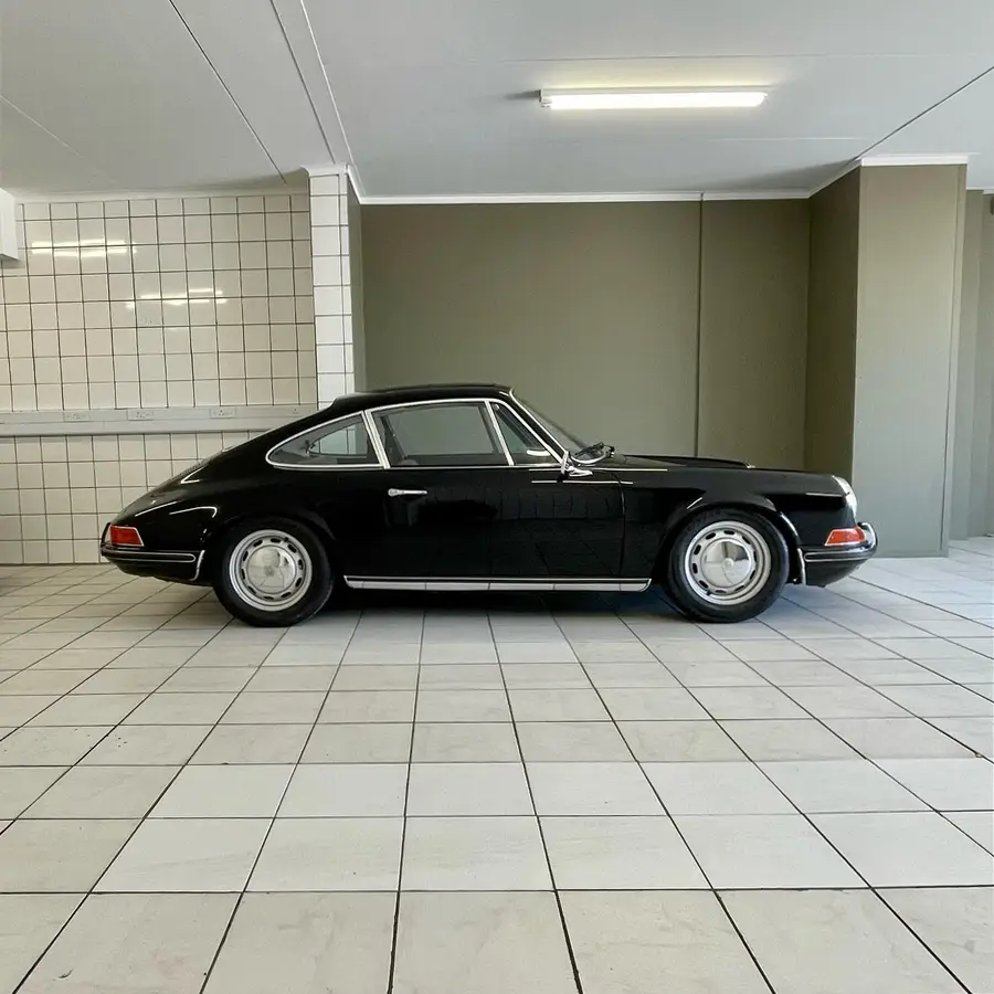 Instagram post image of a Porsche 911