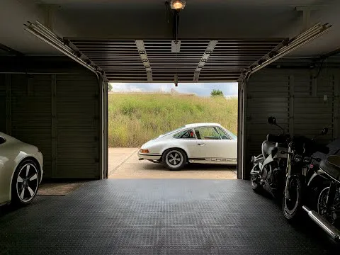 YouTube thumbnail of a Porsche 911